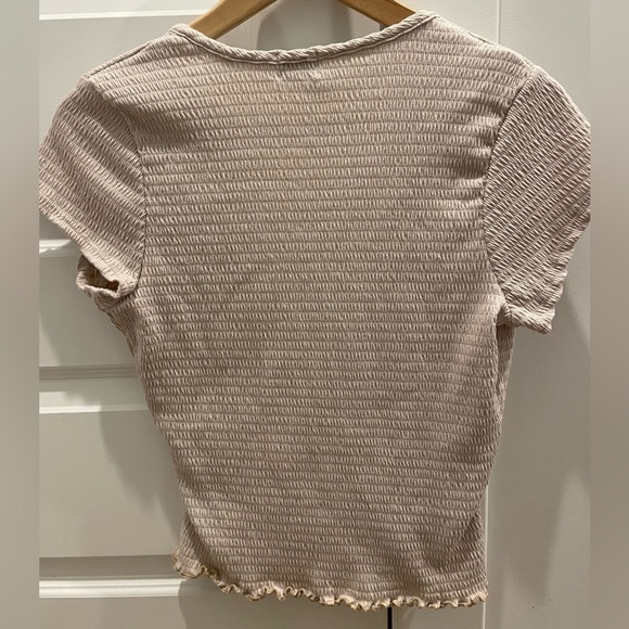 Nelly Crisscross Ruffled V-Neck Short-sleeve Top - Picture 6 of 8